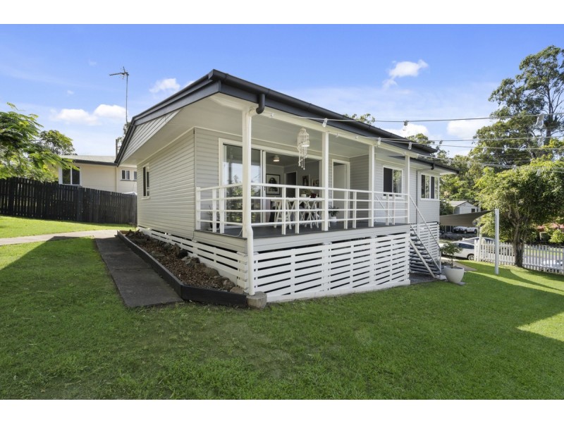 4 West Street, Nerang QLD 4211