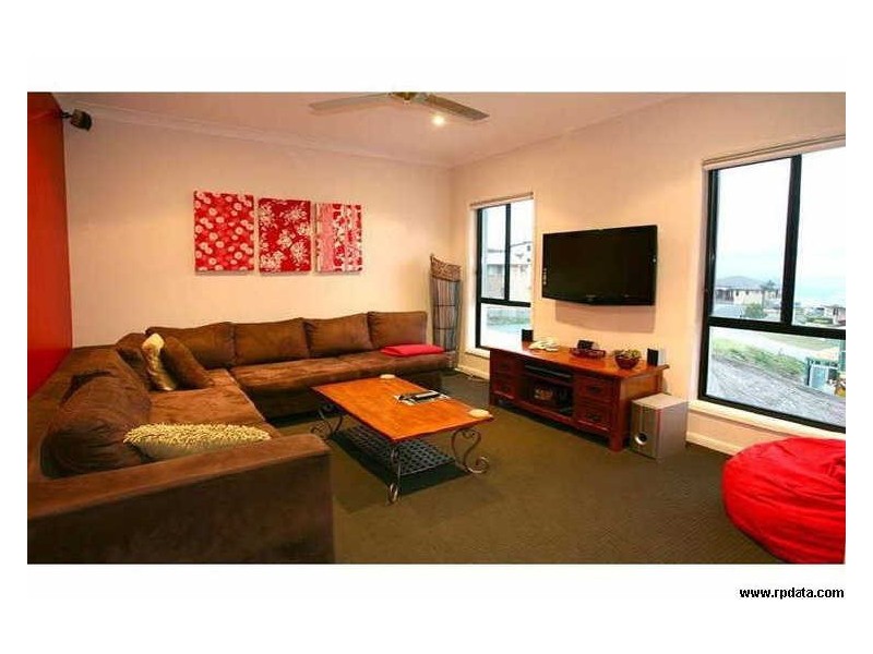 5 Chevron Rise, Highland Park QLD 4211