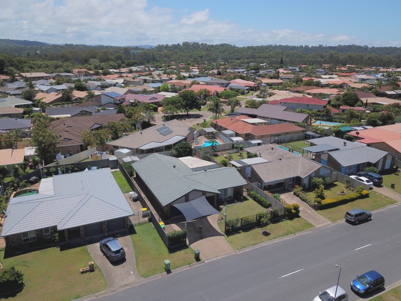 10 Agave Street, Elanora QLD 4221
