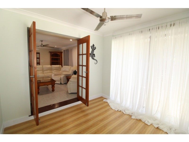 13 Alexander Drive, Highland Park QLD 4211