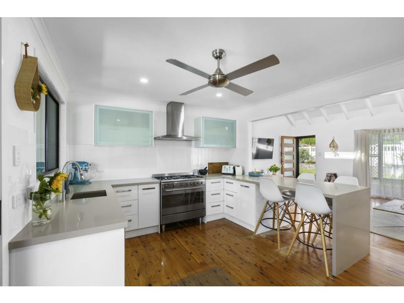 25 Lytham Court, Highland Park QLD 4211