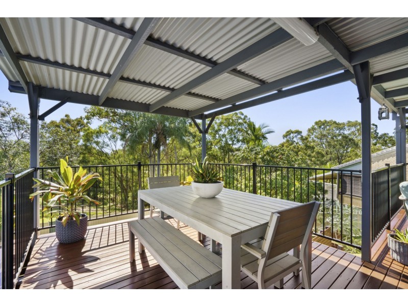 25 Lytham Court, Highland Park QLD 4211
