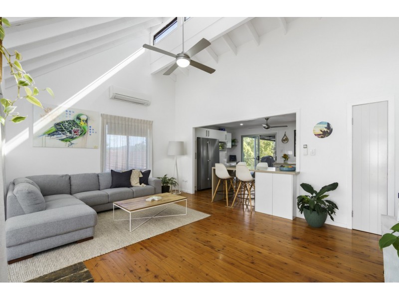 25 Lytham Court, Highland Park QLD 4211