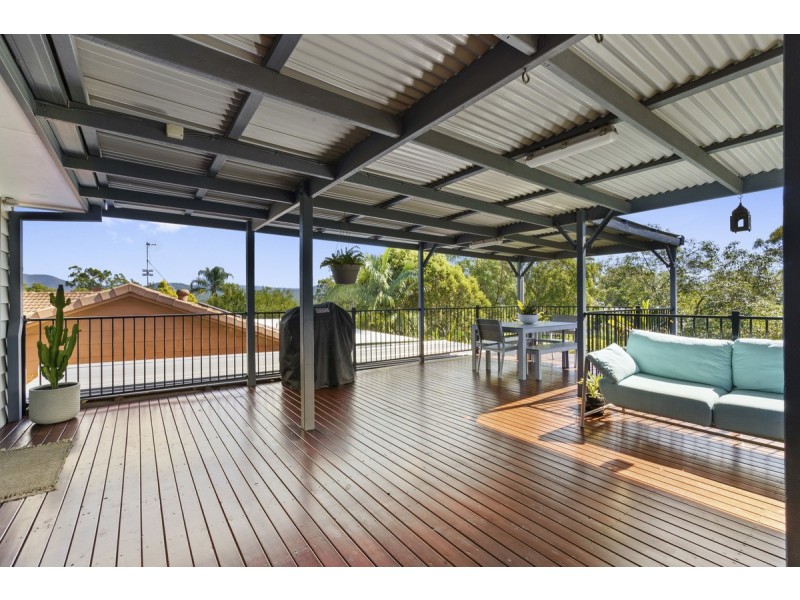 25 Lytham Court, Highland Park QLD 4211
