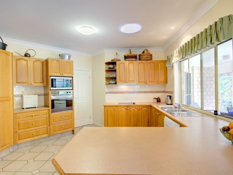 49 Birdlife Court, Nerang QLD 4211
