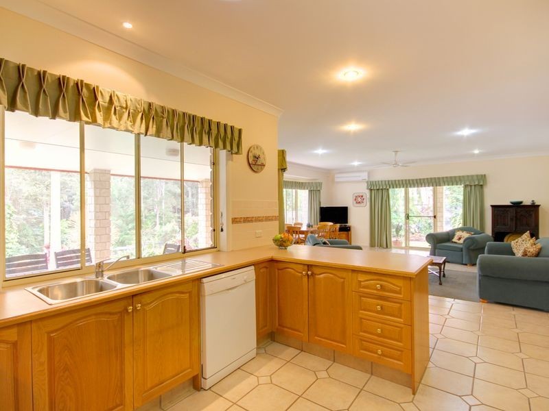 49 Birdlife Court, Nerang QLD 4211