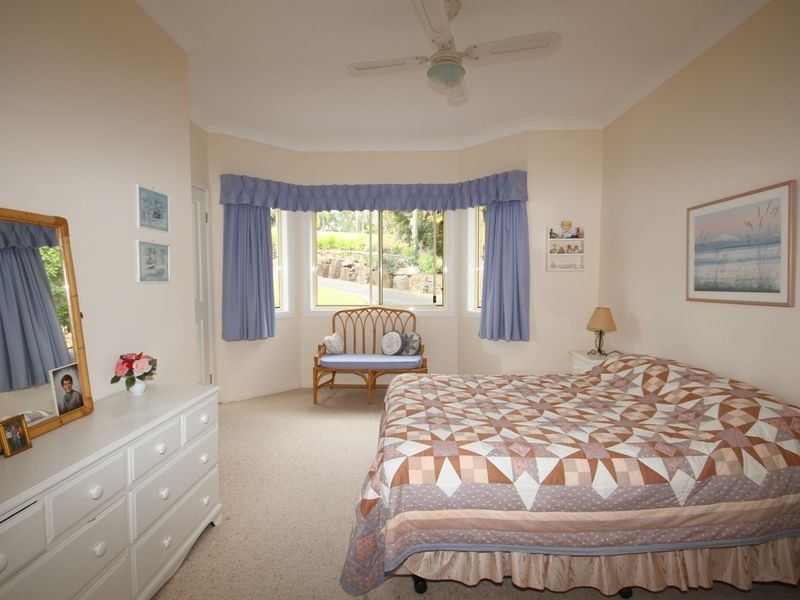 49 Birdlife Court, Nerang QLD 4211