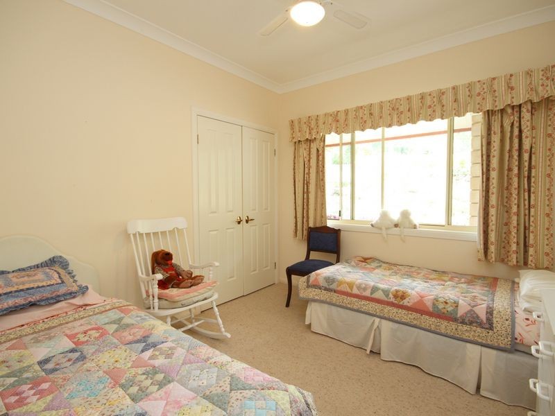 49 Birdlife Court, Nerang QLD 4211