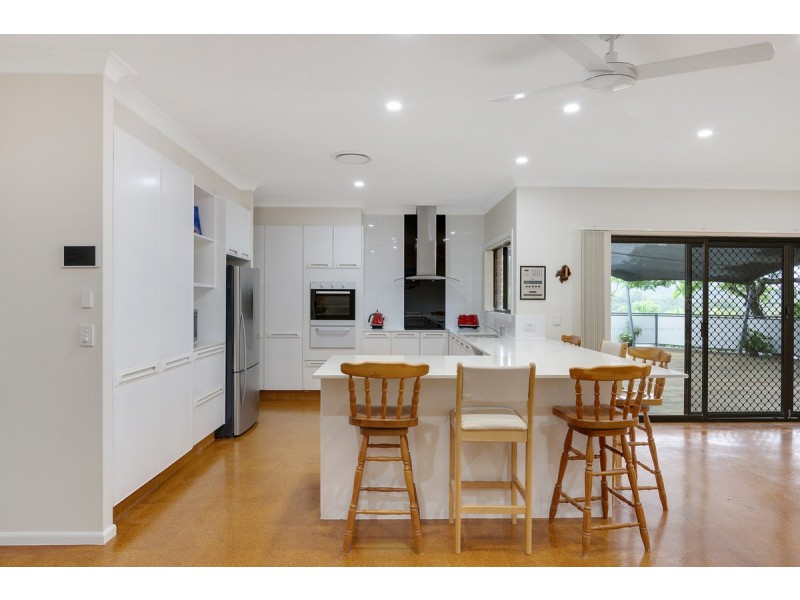 6 Strauss Court, Nerang QLD 4211