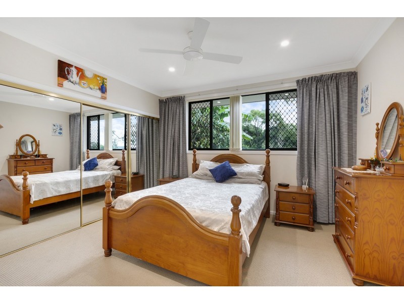 6 Strauss Court, Nerang QLD 4211