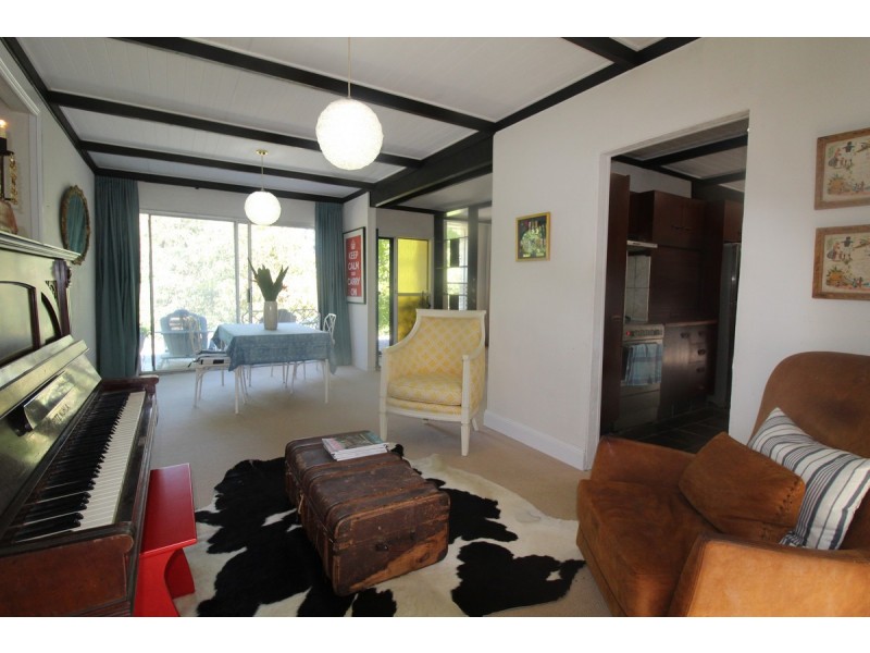 6 Kupara Street, Nerang QLD 4211