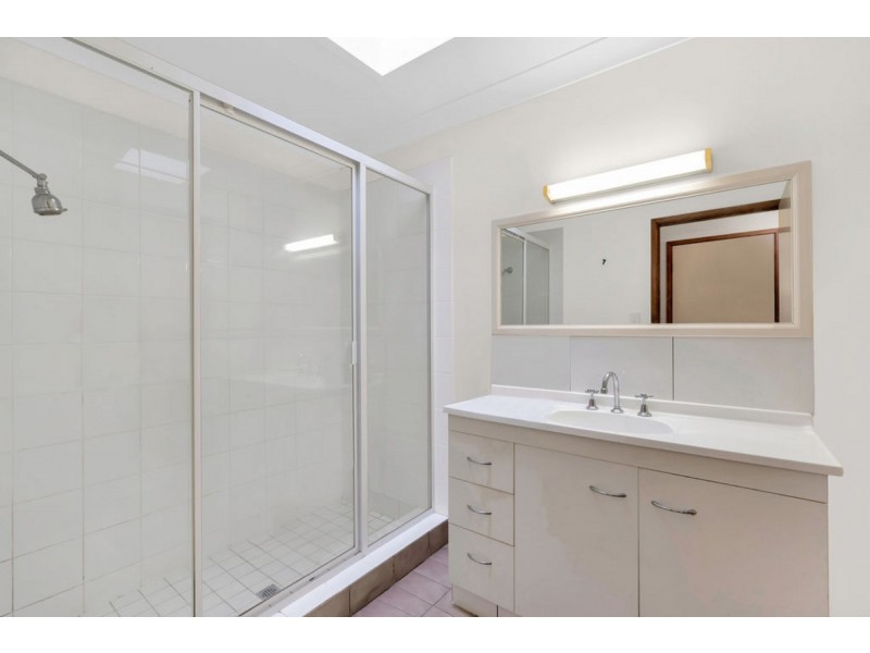 2/28 Martin Street, Nerang QLD 4211