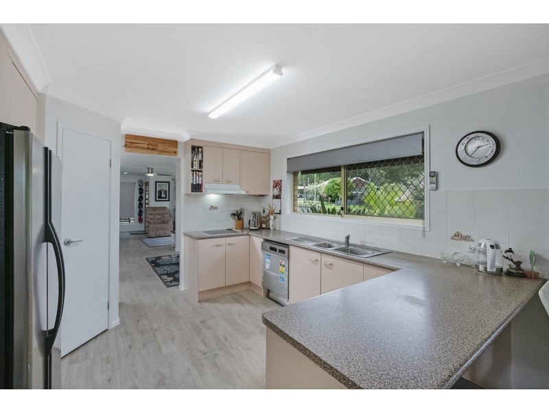 2 Strauss Court, Nerang QLD 4211