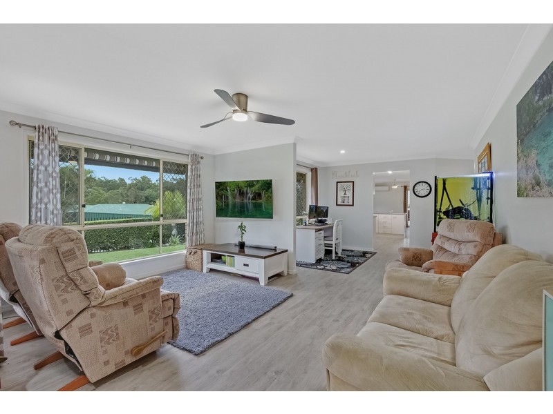 2 Strauss Court, Nerang QLD 4211