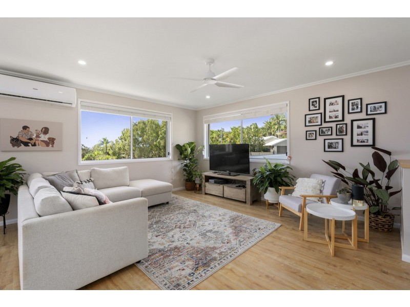 21 Woolmere Street, Carrara QLD 4211