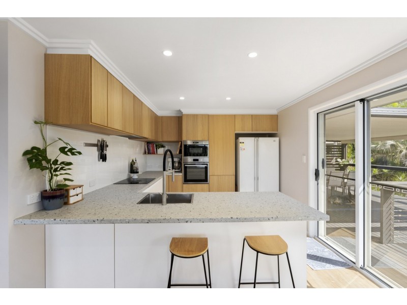 21 Woolmere Street, Carrara QLD 4211