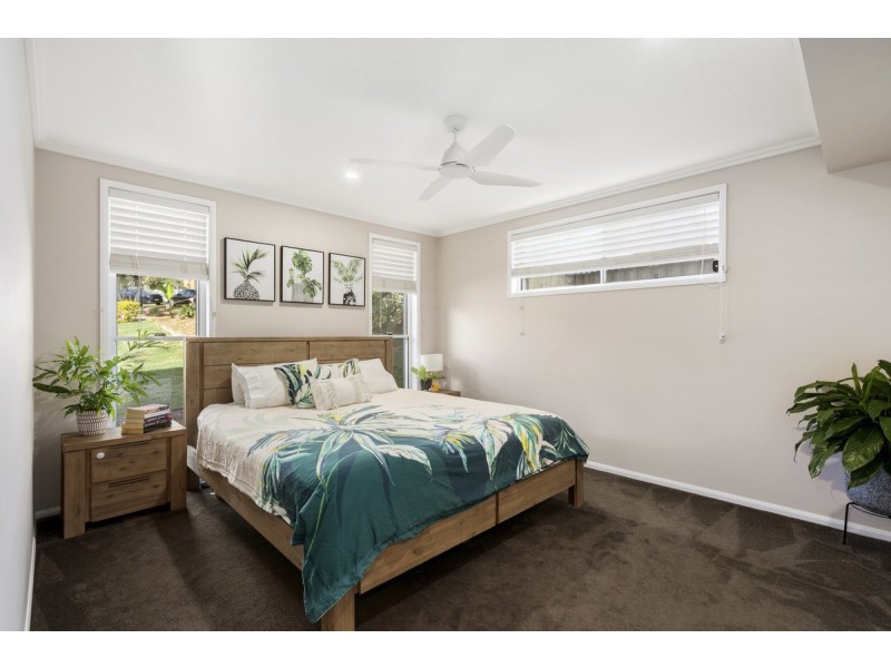 21 Woolmere Street, Carrara QLD 4211