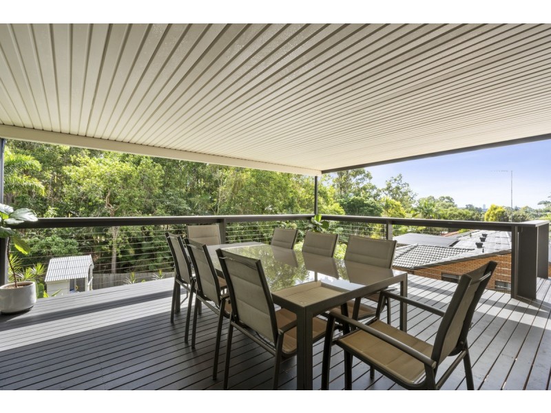 21 Woolmere Street, Carrara QLD 4211