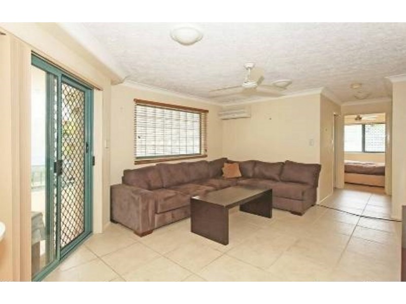 2/9 Stanhill Drive, Surfers Paradise QLD 4217