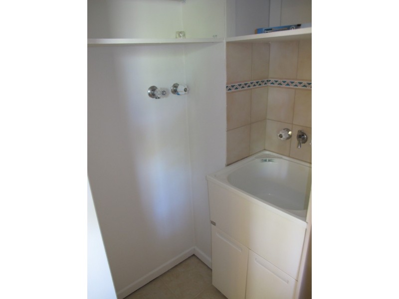 2/9 Stanhill Drive, Surfers Paradise QLD 4217