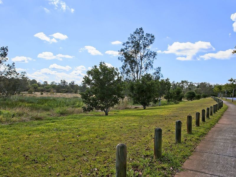 17 Cairngorm Street, Carrara QLD 4211