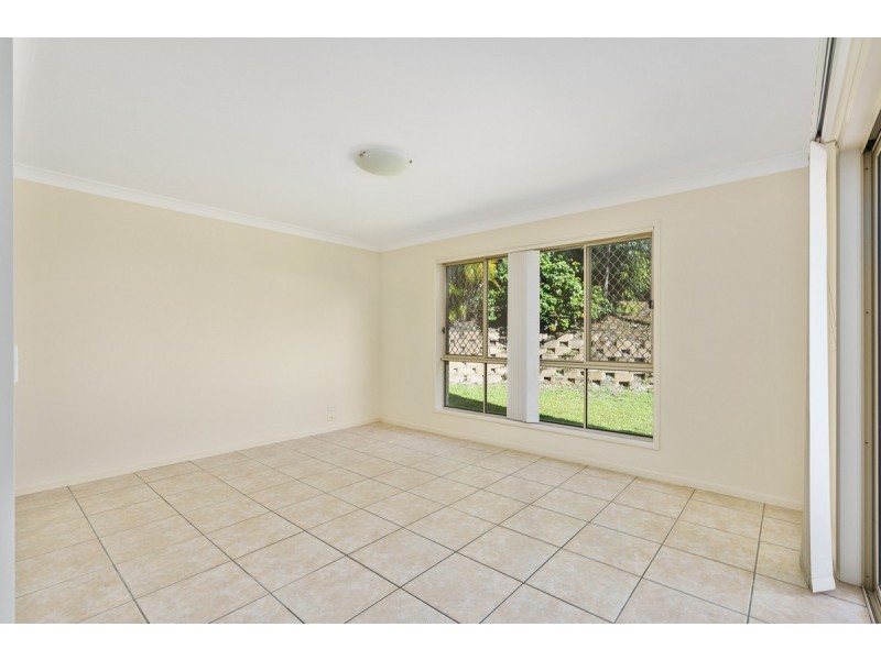 105 Armstrong Way, Highland Park QLD 4211