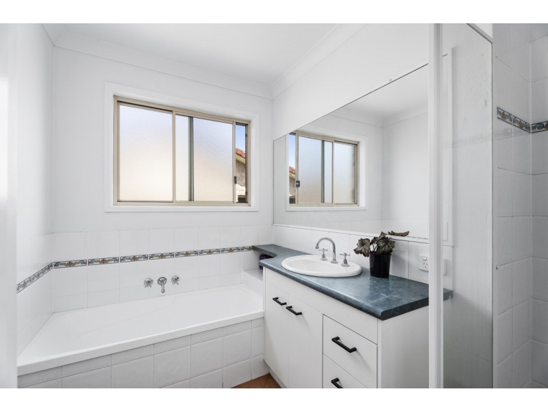 33/167 Central Street, Labrador QLD 4215