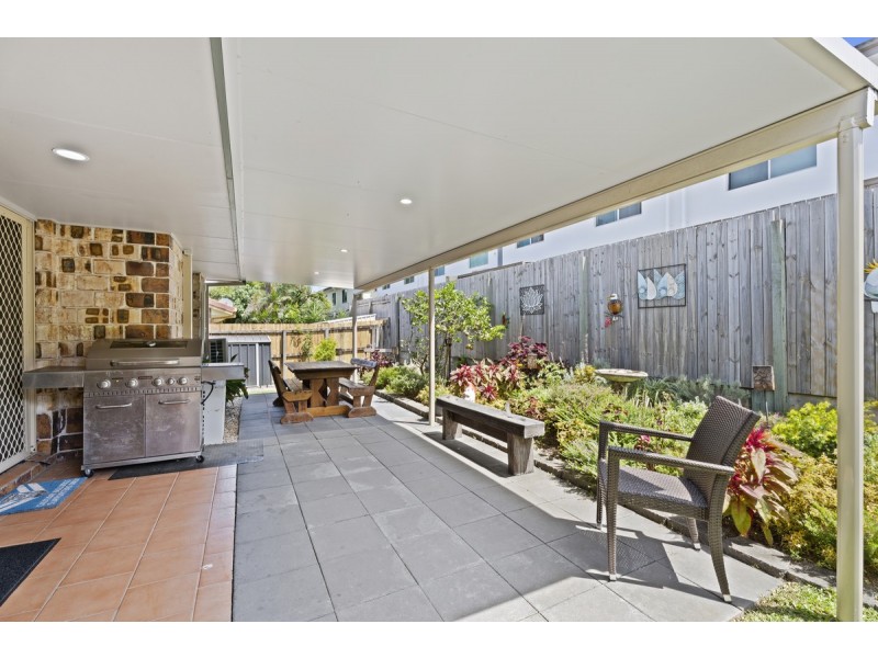 33/167 Central Street, Labrador QLD 4215