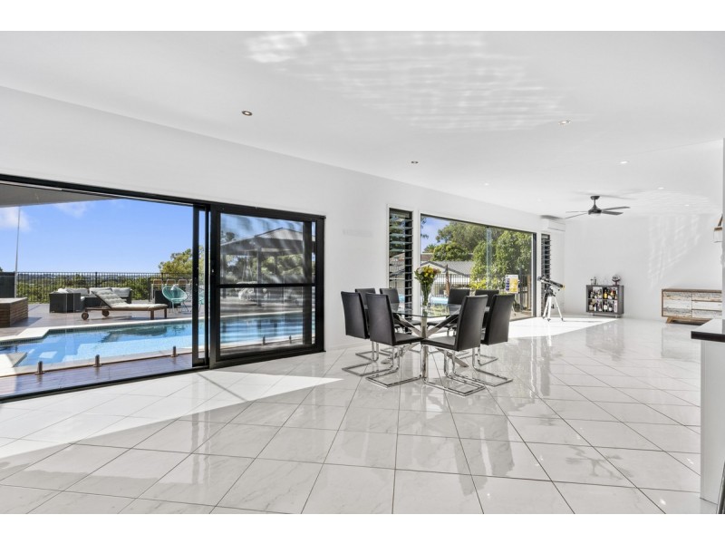 7 Forfar Court, Highland Park QLD 4211
