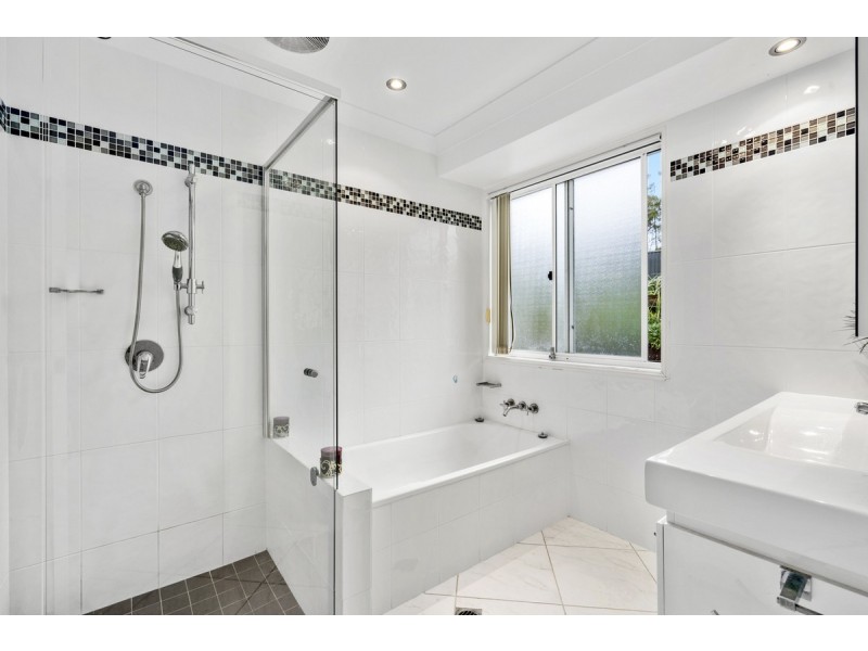 7 Forfar Court, Highland Park QLD 4211