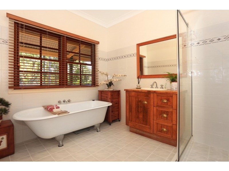 11-13 Newlands Court, Mount Nathan QLD 4211