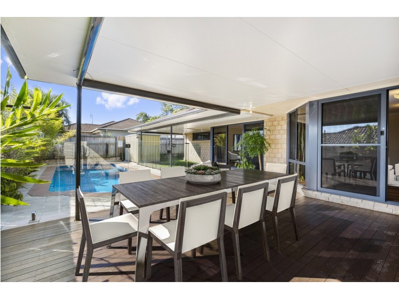 15 Stringybark Drive, Molendinar QLD 4214