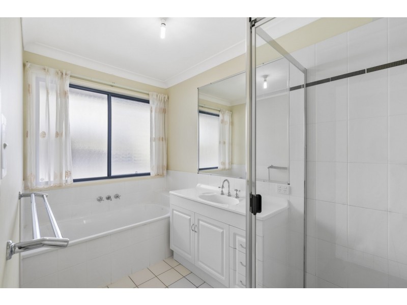 15 Stringybark Drive, Molendinar QLD 4214