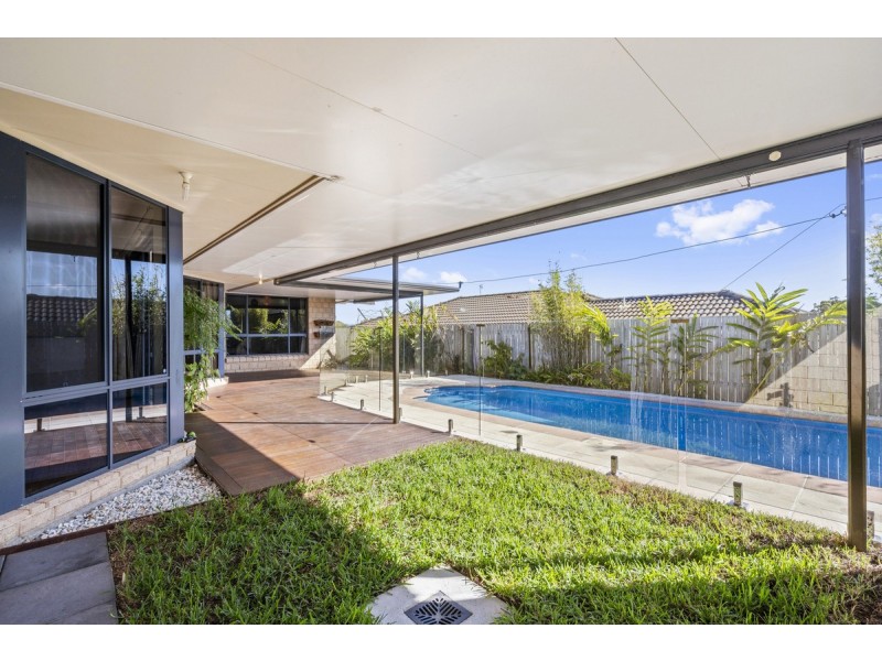 15 Stringybark Drive, Molendinar QLD 4214