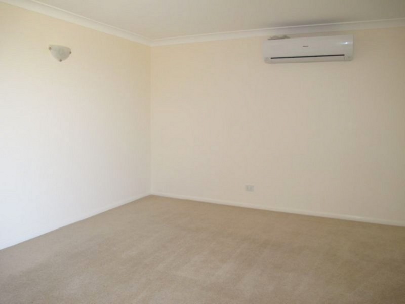 5 Lochinvar Court, Highland Park QLD 4211