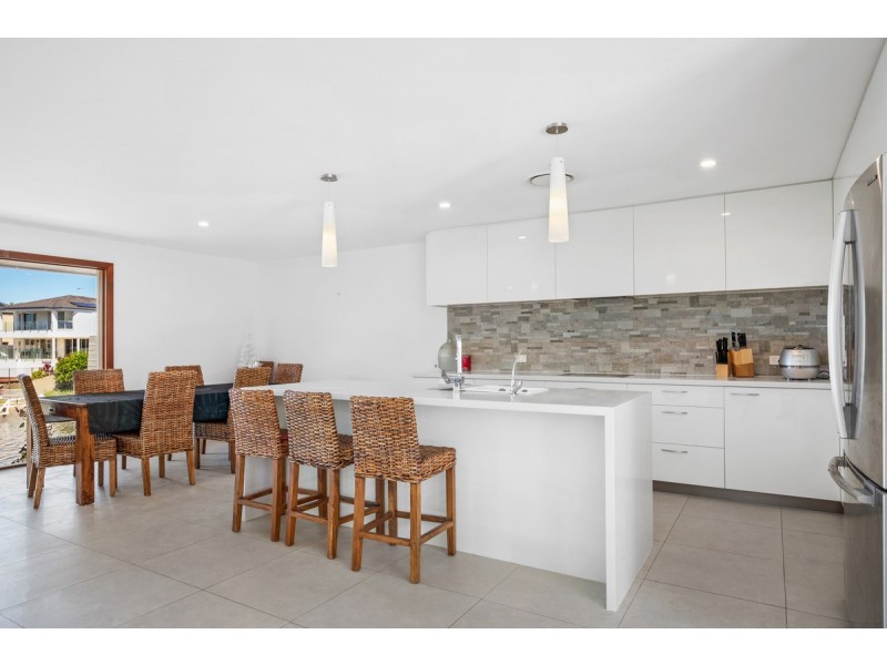 49 Blair Athol Crescent, Bundall QLD 4217