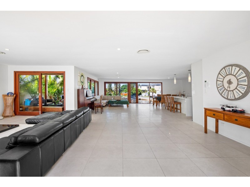 49 Blair Athol Crescent, Bundall QLD 4217