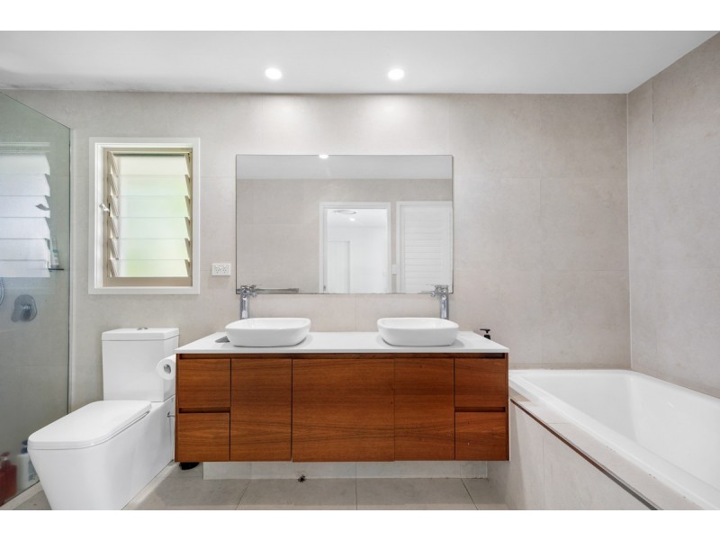 49 Blair Athol Crescent, Bundall QLD 4217