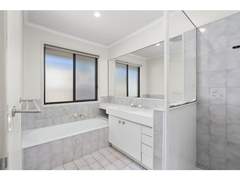 24 Railway Parade, Nerang QLD 4211