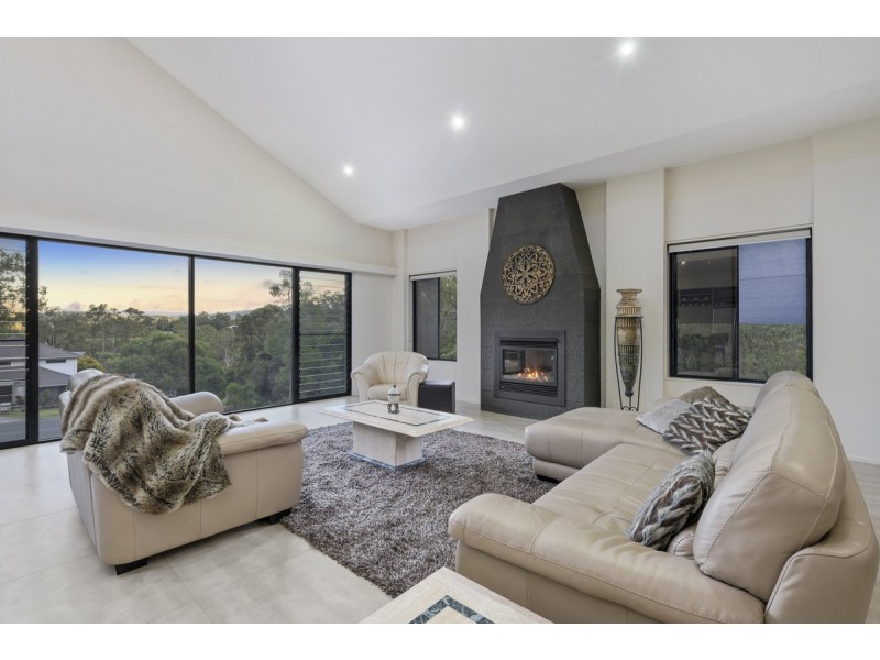 1 Carham Court, Nerang QLD 4211