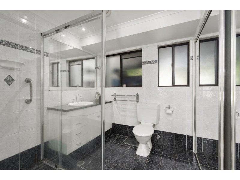 13 Edelsten Court, Carrara QLD 4211