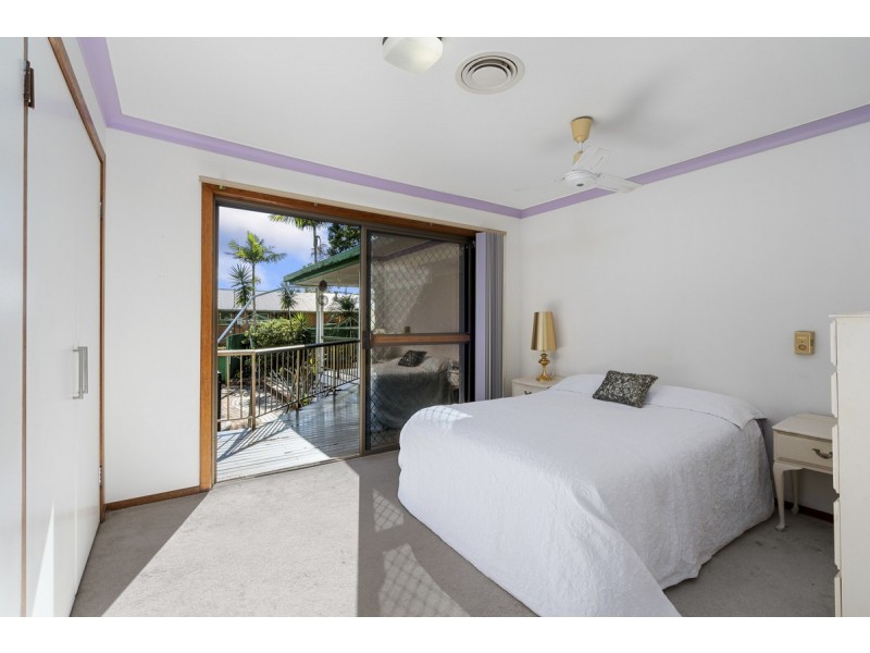 9 Winderadeen Court, Nerang QLD 4211