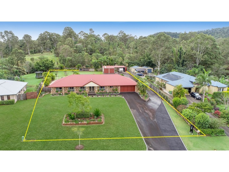 18 Pasture Place, Mount Nathan QLD 4211