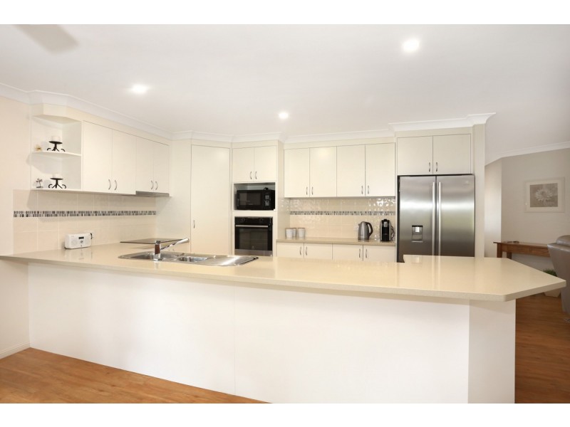 18 Pasture Place, Mount Nathan QLD 4211