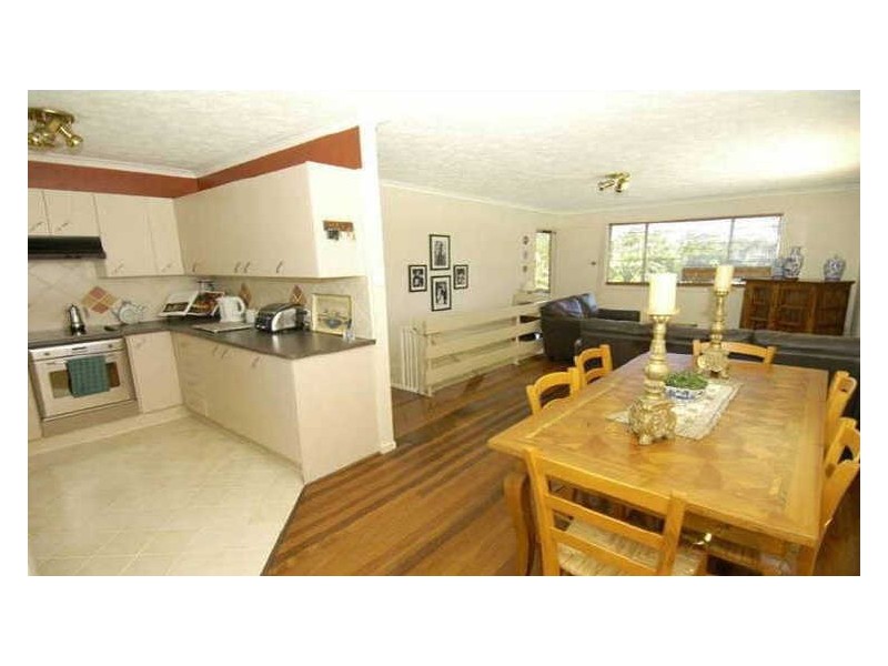 18 Berrigan Street, Southport QLD 4215