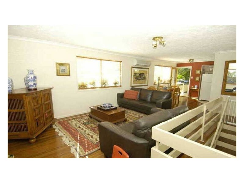 18 Berrigan Street, Southport QLD 4215