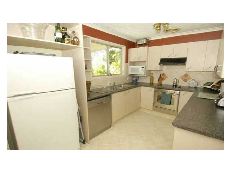 18 Berrigan Street, Southport QLD 4215