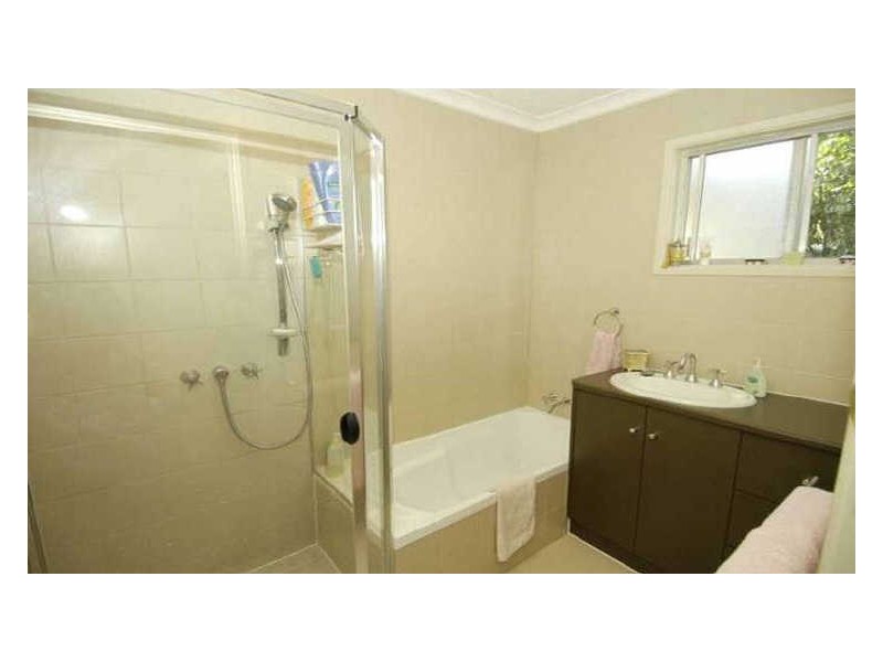 18 Berrigan Street, Southport QLD 4215