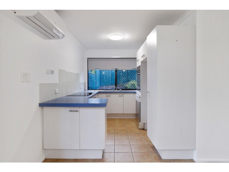 2/131 Cotlew Street, Ashmore QLD 4214