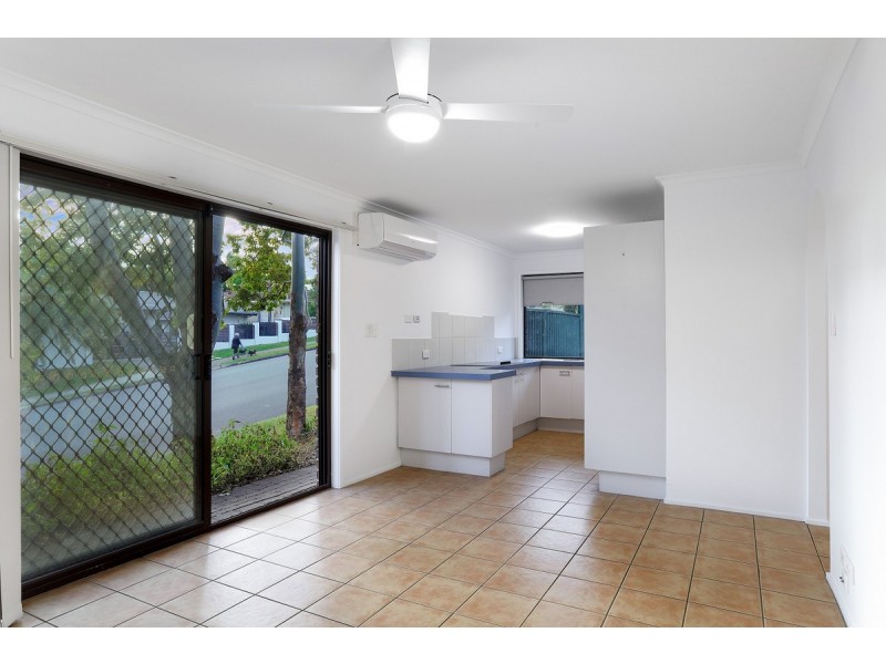 2/131 Cotlew Street, Ashmore QLD 4214